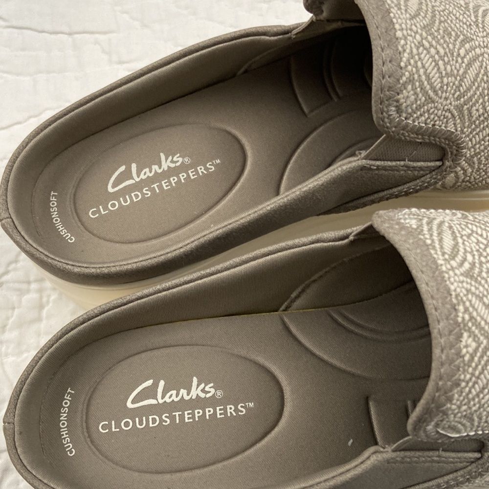 Clarks Cloudsteppers Slip-On Clog -Audreigh Cove - image 3